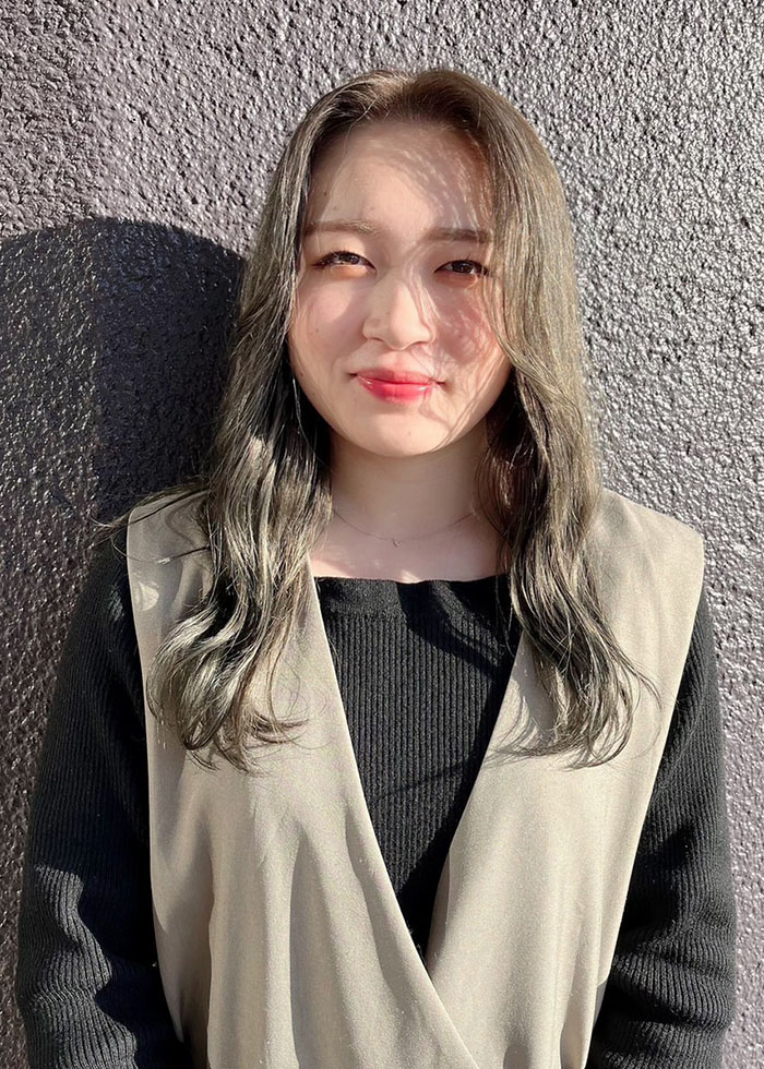 鈴木里咲